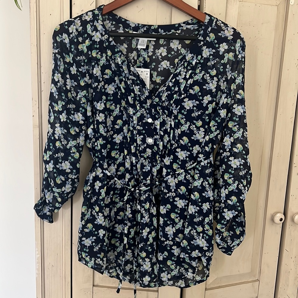 Motherhood maternity top NWT (M) sheer with sheer tank underneath